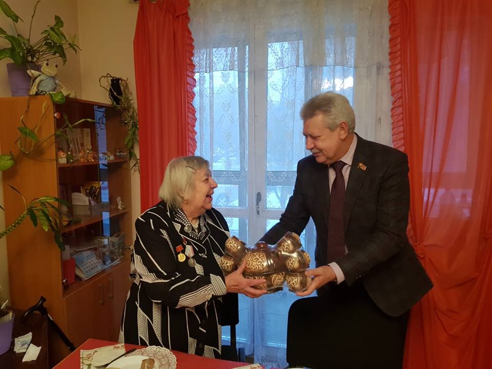 М. Антонцев поздравил председателя Общества инвалидов Царицыно с юбилеем